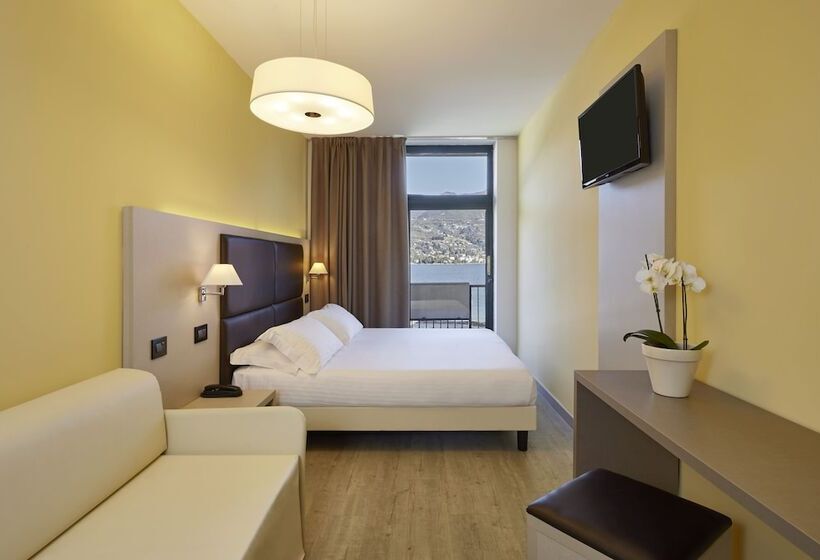 Superior room with lake view, Park Hotel Casimiro