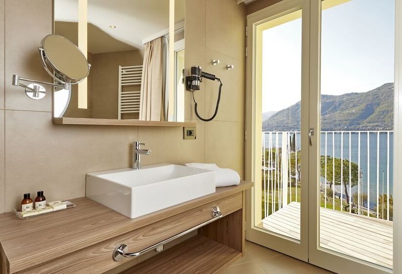 סוויטת ג'וניור נוף לאגם, Park Hotel Casimiro