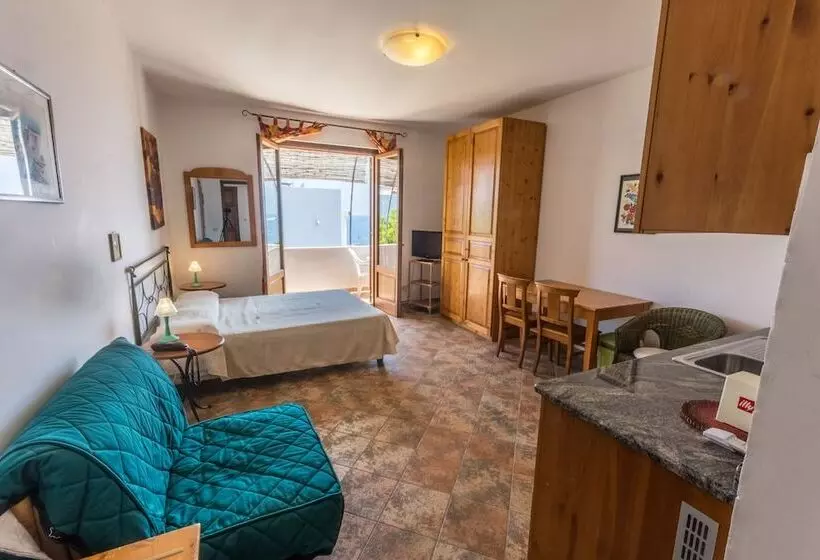 اتاق استاندارد سه نفره, Residence Hotel Baia Portinenti