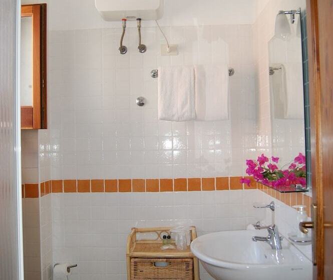 4인용 스탠다드 룸, Residence Hotel Baia Portinenti