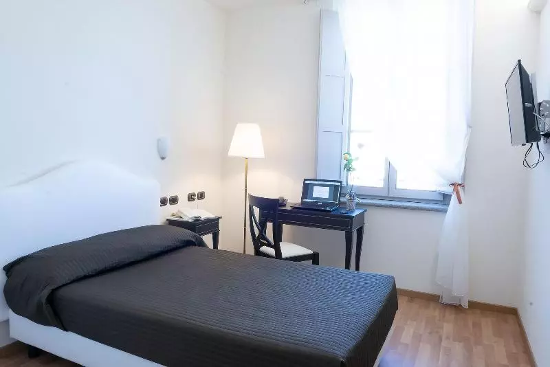 اتاق استاندارد سه نفره, Residence Hotel Baia Portinenti
