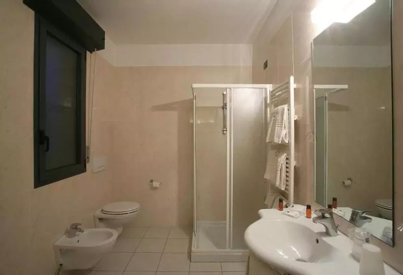 1 Bedroom Apartment with Terrace Sea View