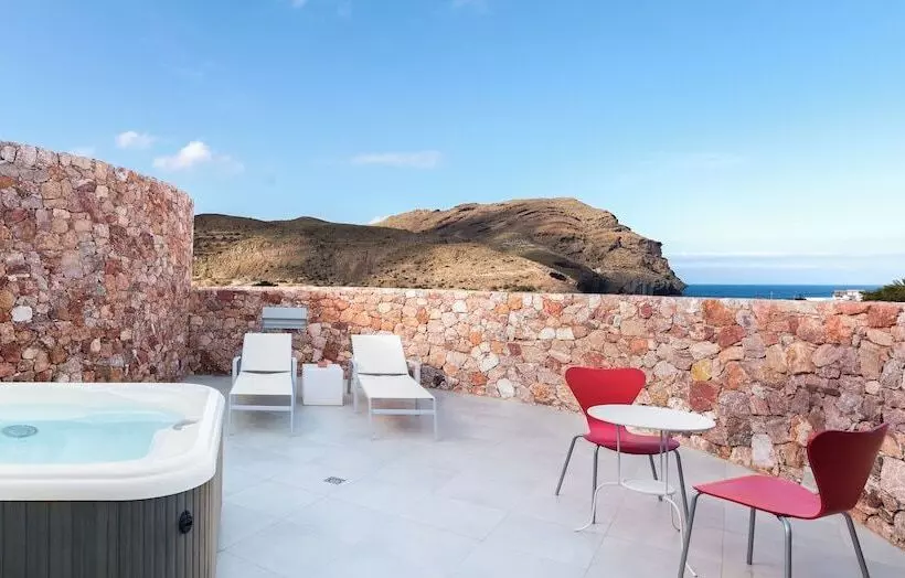 سوییت جونیور با چشم‌انداز دریا, Spa Calagrande Cabo De Gata