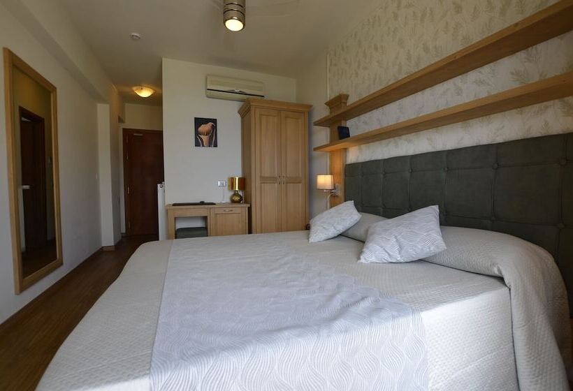Семейный Номер, Splendid Hotel Taormina