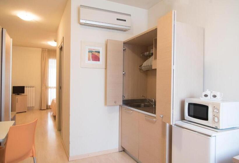 标准工作室, Stil