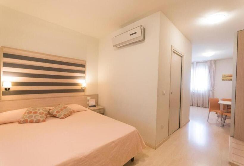 标准工作室, Stil