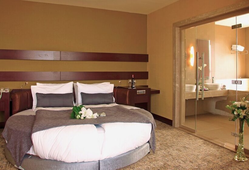 Полулюкс, The Green Park Pendik