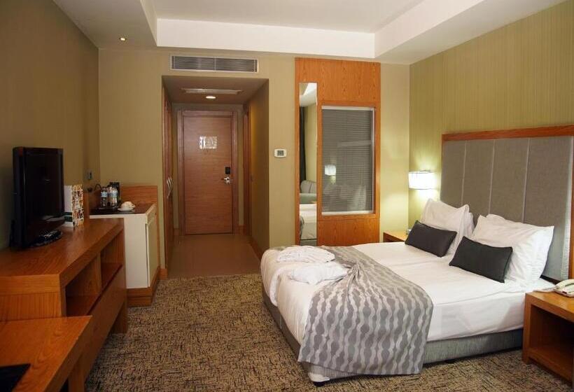 Номер Стандарт Вид на Сад, The Green Park Pendik