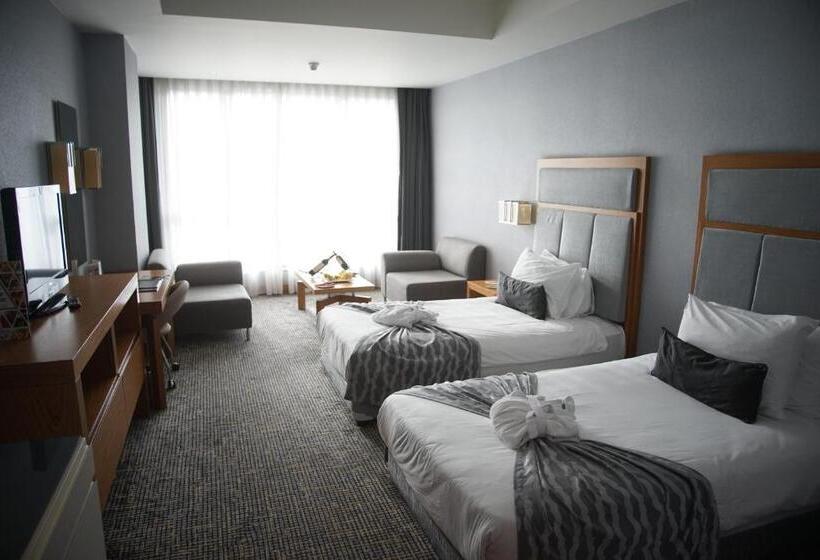 Номер Стандарт Вид на Море, The Green Park Pendik