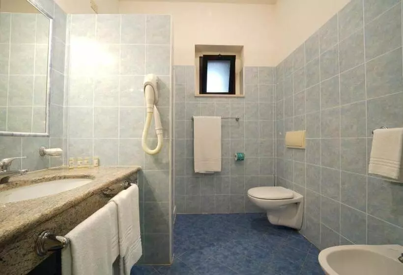 Huoneisto 1 Makuuhuone, Villaggio Torre Ruffa Robinson