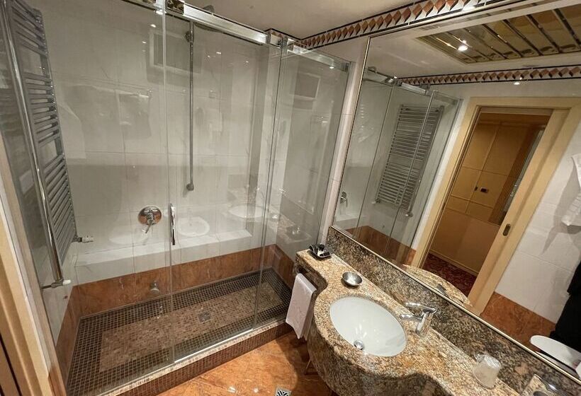 اتاق استاندارد, Wagner