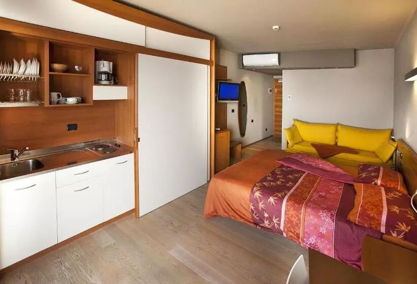 Standard-huone Järvinäkymä, Ambienthotel Spiaggia