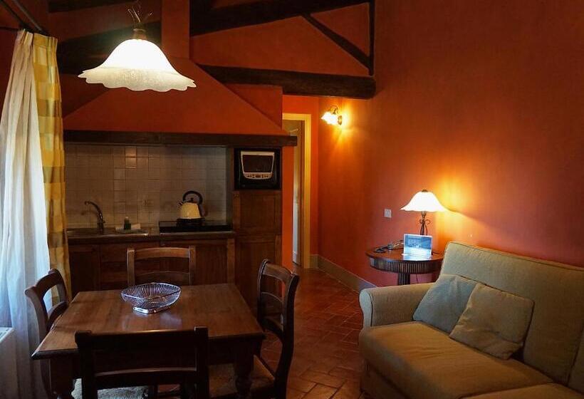 דירת חדר, Borgo Colleoli Resort