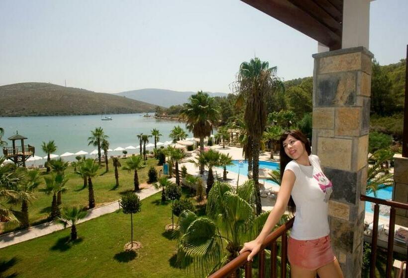 Triple Room Sea View, Green Bay Resort & Spa