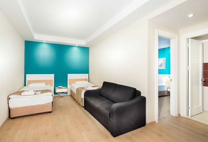 Семейный Номер, Green Bay Resort & Spa