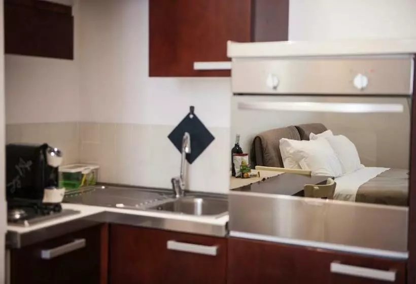استودیوی استاندارد, Badia Nuova Apart