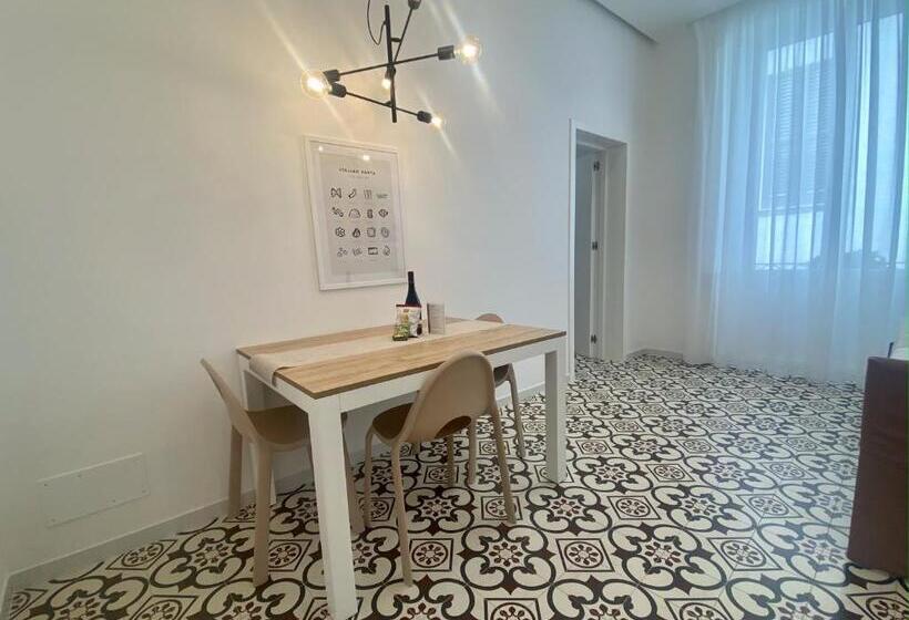 带阳台套房, Badia Nuova Apart