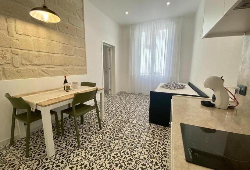 带阳台套房, Badia Nuova Apart