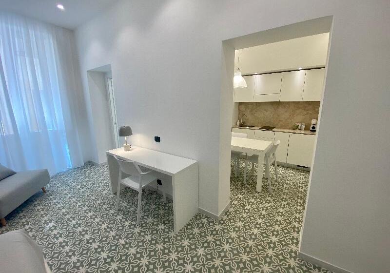 带阳台套房, Badia Nuova Apart