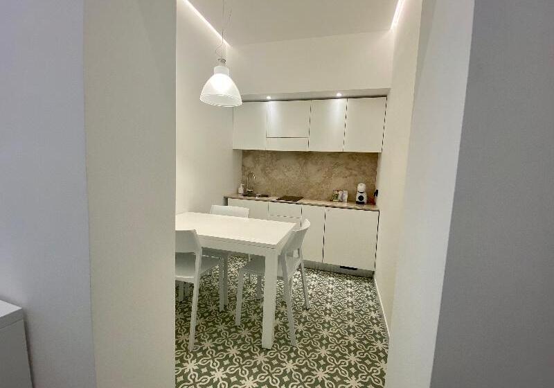 带阳台套房, Badia Nuova Apart