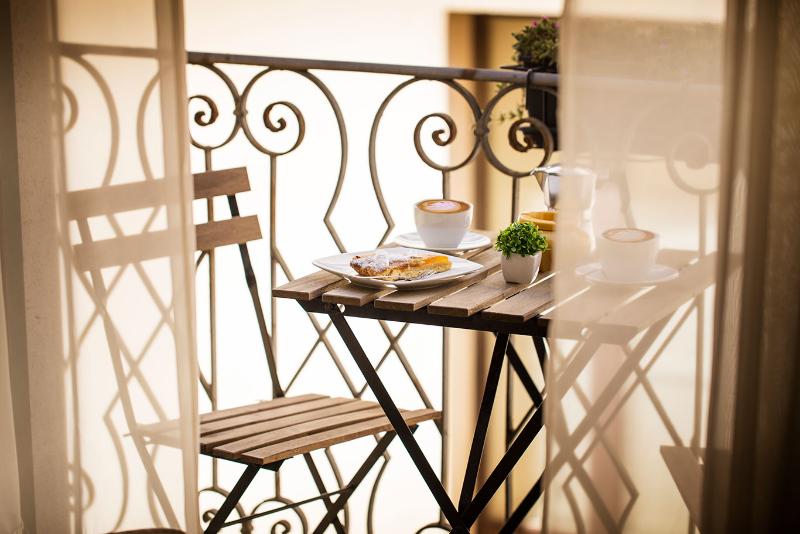 带阳台套房, Badia Nuova Apart