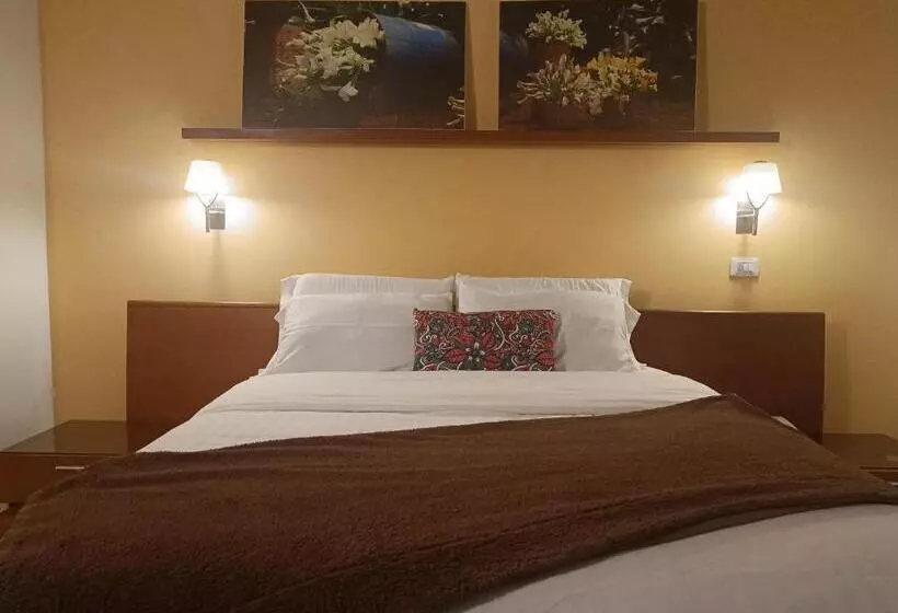 スイート, Boutique Confort Suites