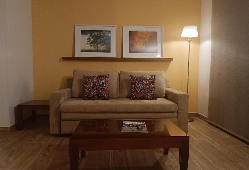 스위트, Boutique Confort Suites