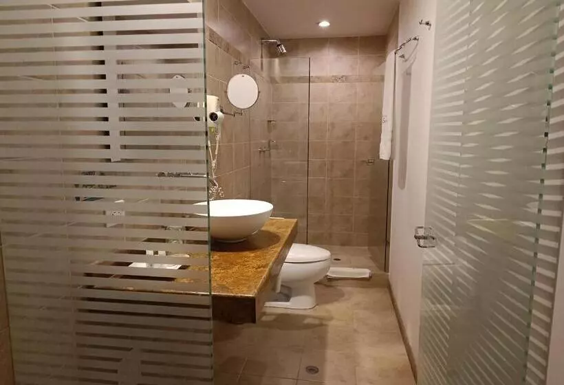 スイート, Boutique Confort Suites