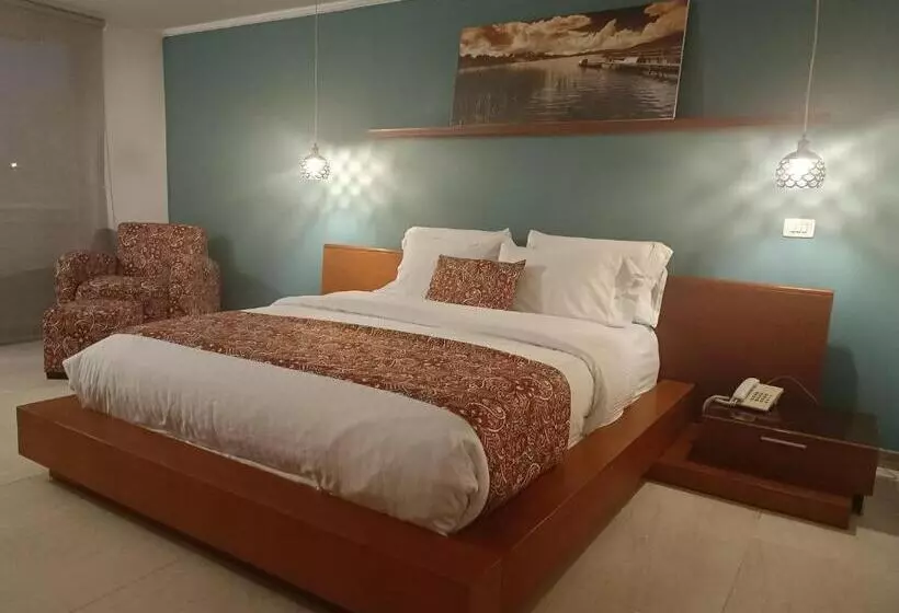 スーペリアースイート, Boutique Confort Suites