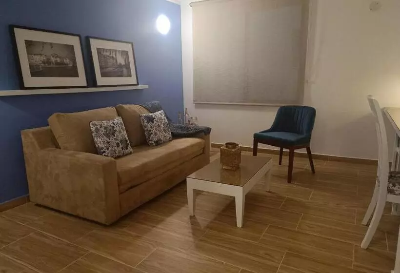 デラックススイート, Boutique Confort Suites