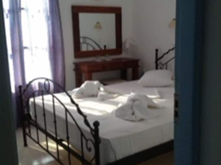 חדר סטנדרט יחיד, Captains Rock