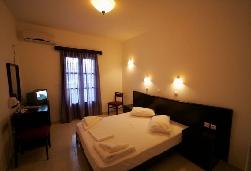 חדר סופריור, Captains Rock