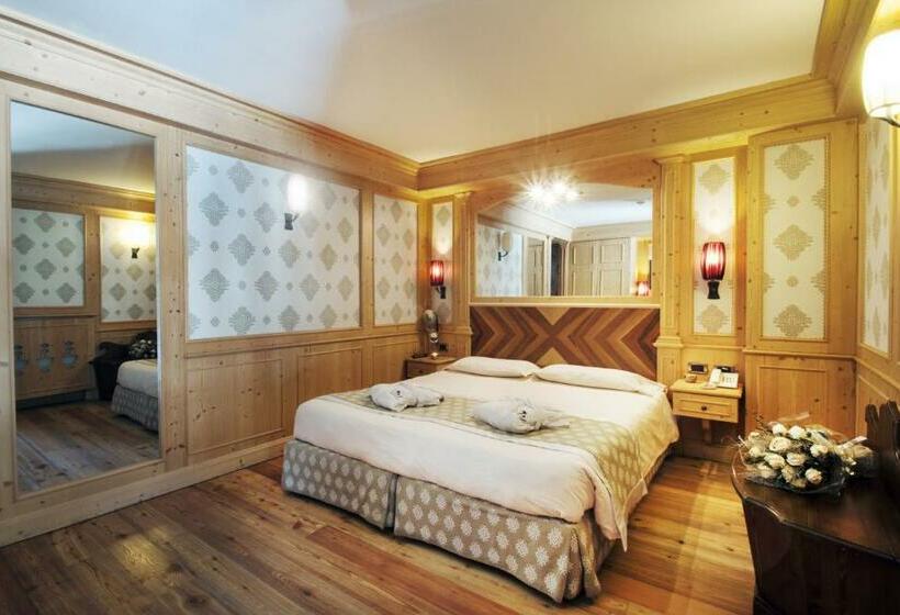 חדר קלאסי, Cristal Palace