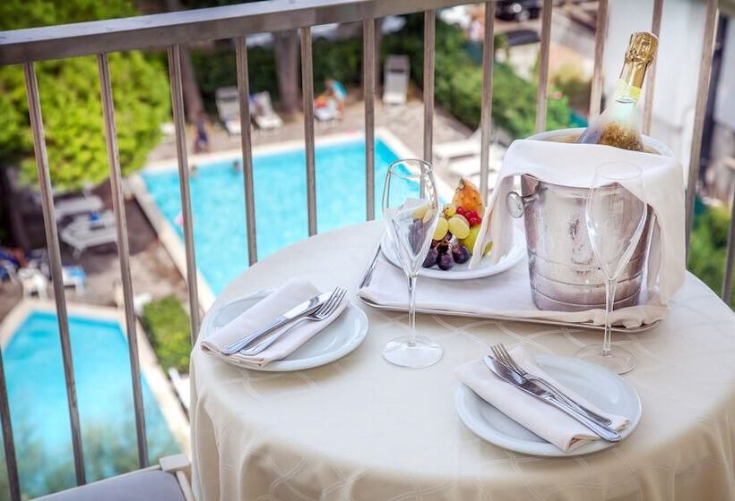 חדר יחיד קלאסי, Doge