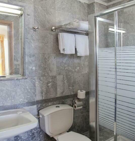 غرفة قياسية, Jo An Beach