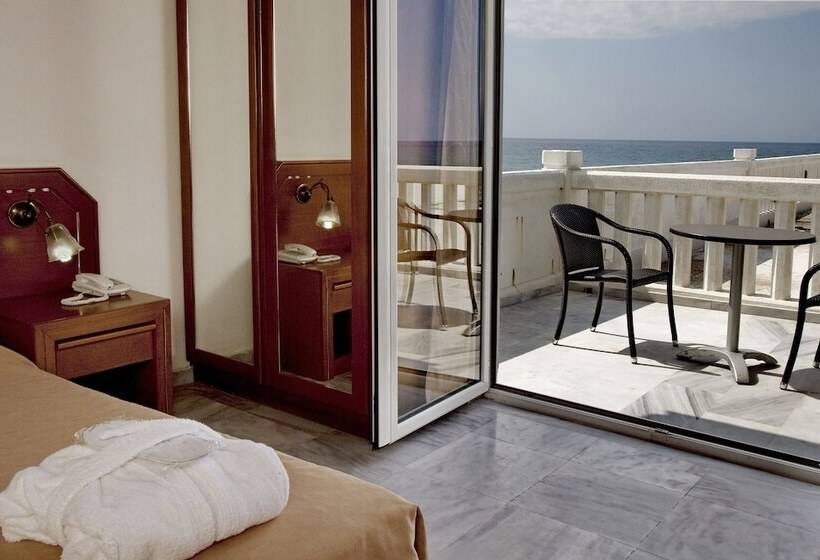 غرفة قياسية, Jo An Beach