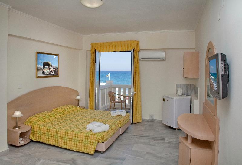 غرفة قياسية, Jo An Beach