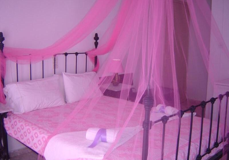 اتاق استاندارد با چشمانداز دریا, Liberty 1