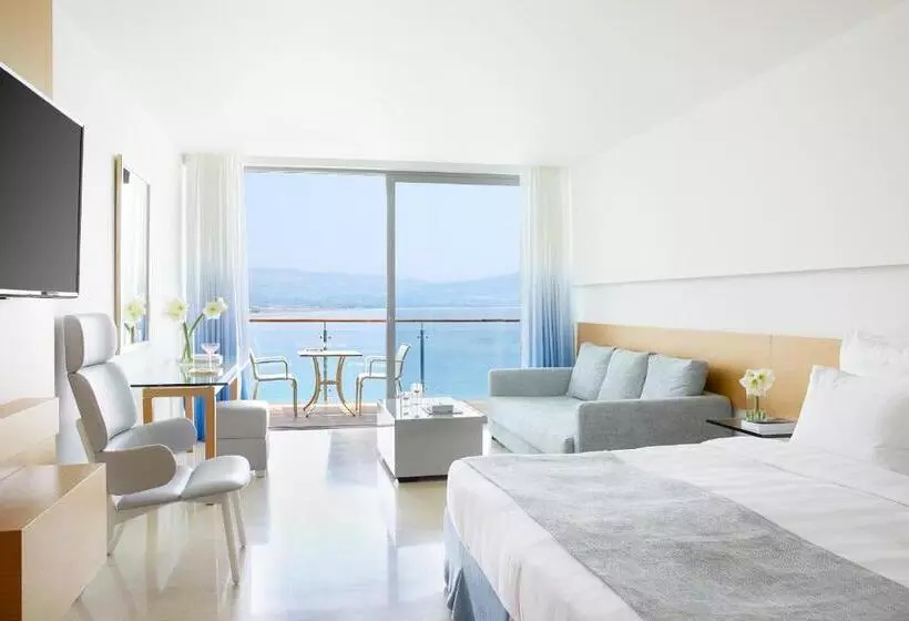 オーシャンビュージュニアスイート, Lindos Blu Luxury Hotel Adults Only
