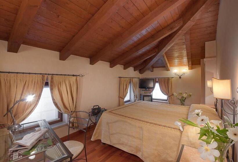 اتاق سوپریور, Marco Polo