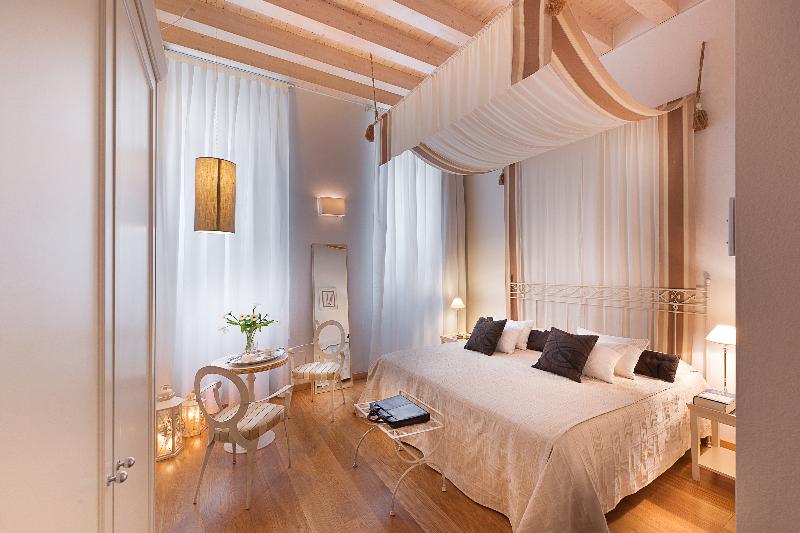 اتاق سوپریور, Marco Polo