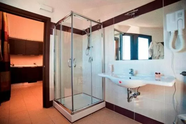 Standard-huone, Massimino