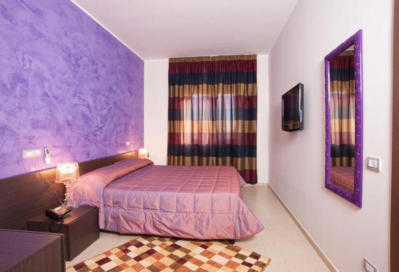 豪华家庭房间, Massimino