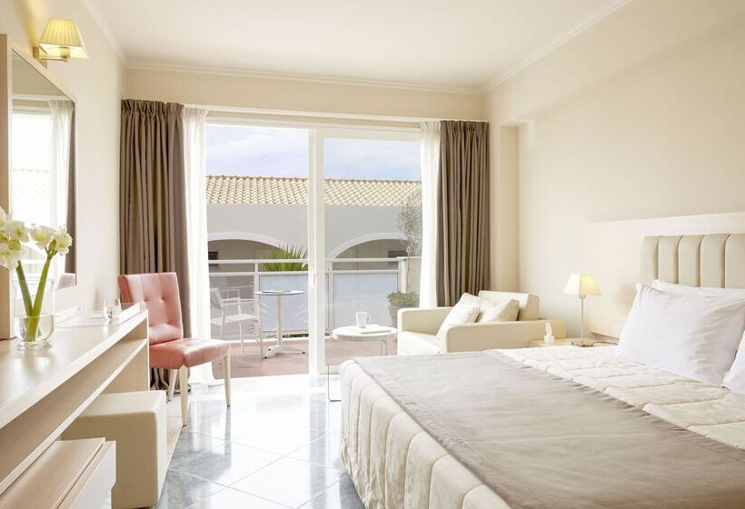 수피리어 룸, Pelekas Monastery