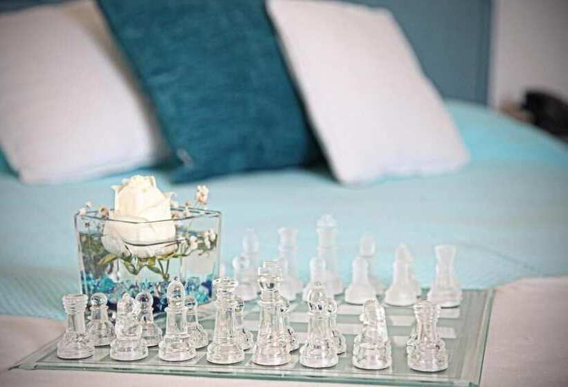 חדר סטנדרט יחיד, Micalosu