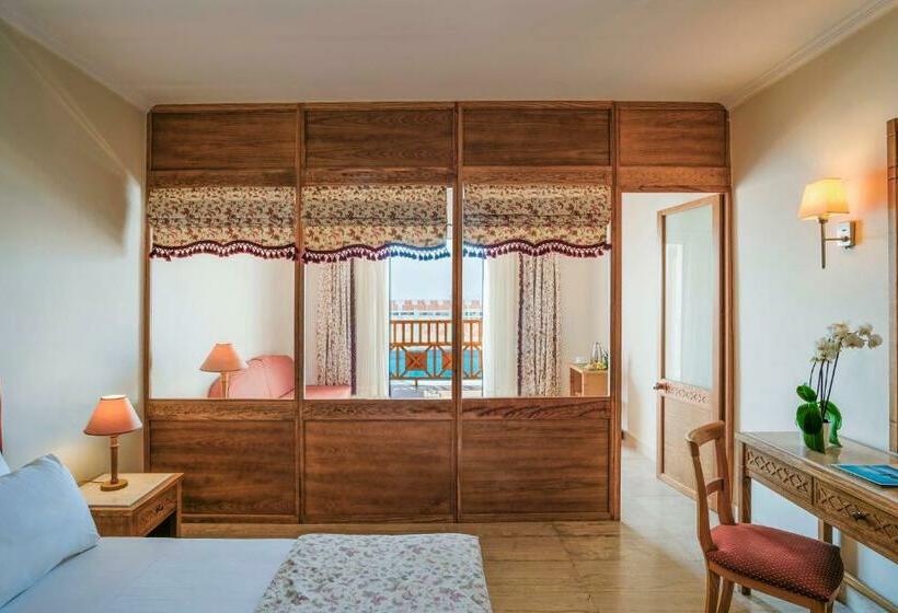 Семейный Номер, Mitsis Family Village