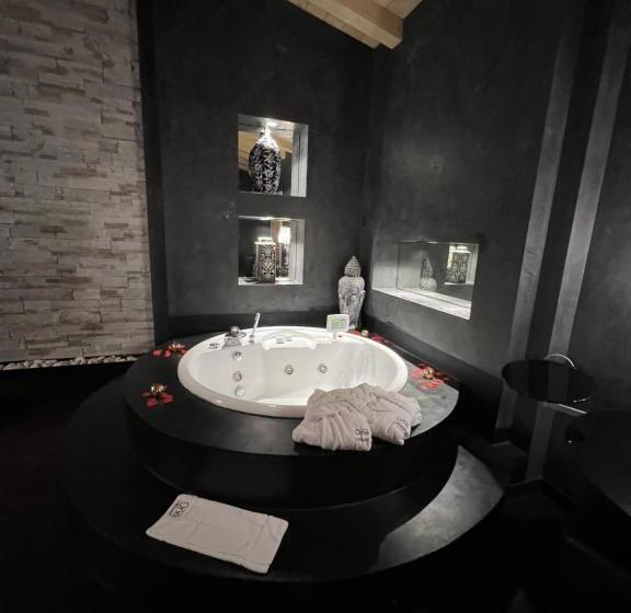 סוויטה אקזקיוטיב, Onem