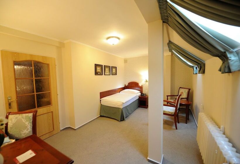 غرفة قياسية فردية, Prince De Ligne