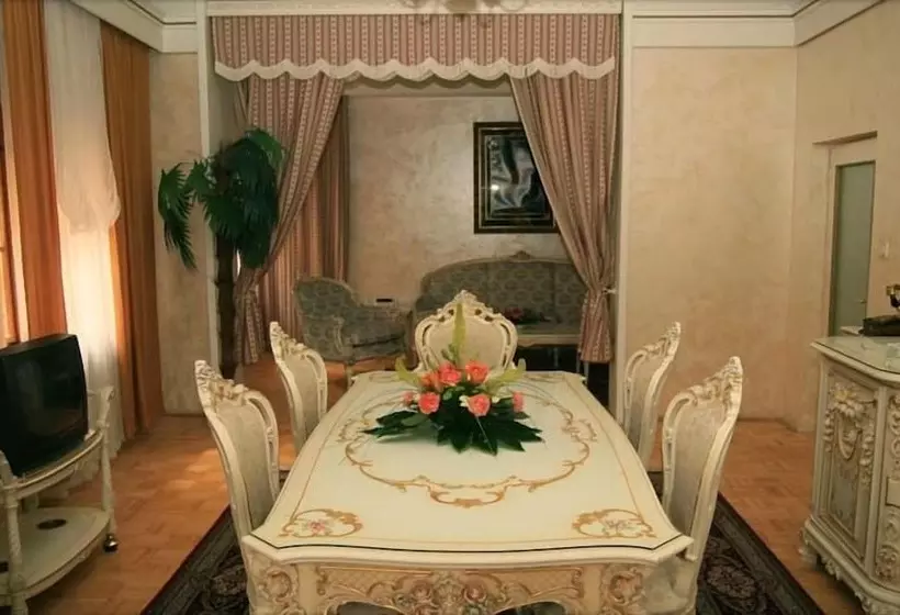 اتاق استاندارد, Prince De Ligne