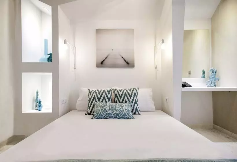 プレミアムルーム, Privee Santorini